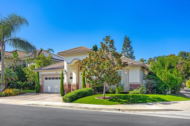 Building Photo - Stunning 3 bedroom home in San Clemente