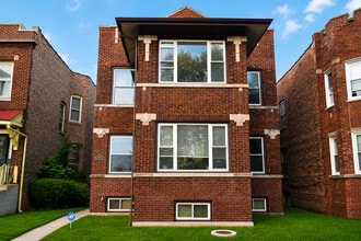 Building Photo - 10919 S King Dr