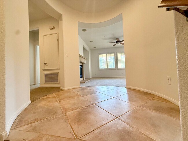 Building Photo - 2810 Piantino Cir