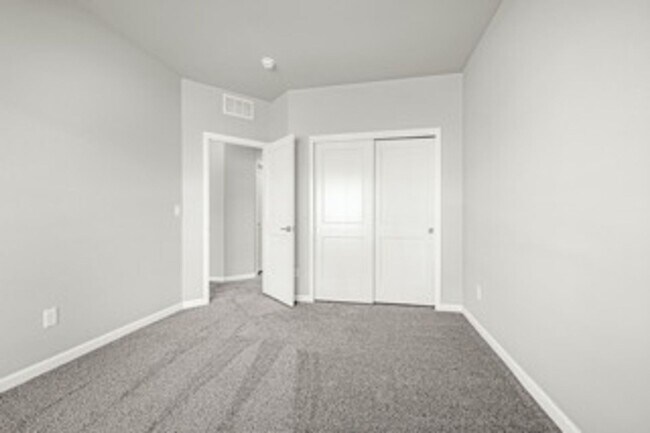 Building Photo - Brand New Luxury Townhome with Unparalleled Pikes Peak & Front Range Views