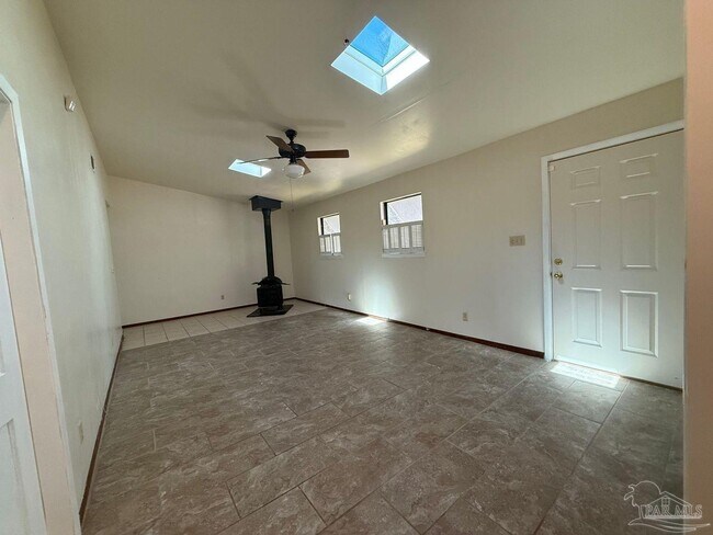 Building Photo - 3801 N 12th Ave