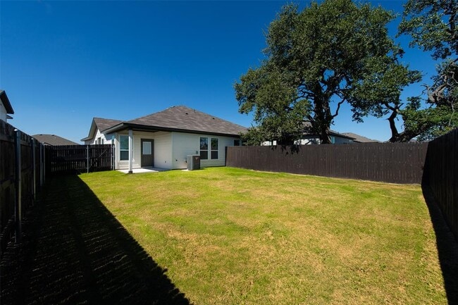 Building Photo - 383 Cross Barn Blvd