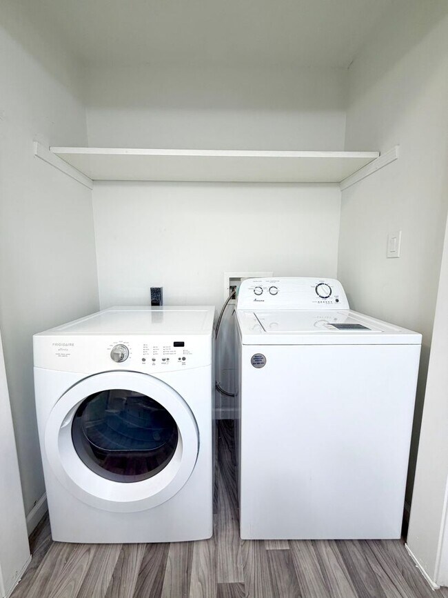 Building Photo - 402 Jack Miller Blvd