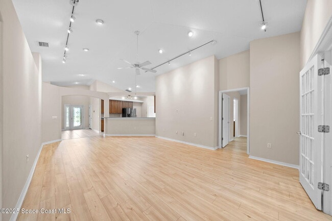 Building Photo - 6908 McGrady Dr