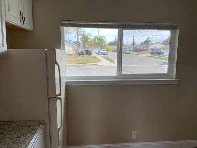 Building Photo - 2-Bedroom Home with Balcony in Orcutt – Pe...