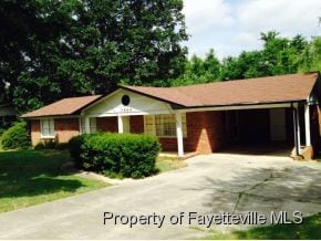 Primary Photo - Beautiful 3 Bedroom home in Fayetteville!
