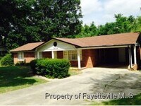 Building Photo - Beautiful 3 Bedroom home in Fayetteville!