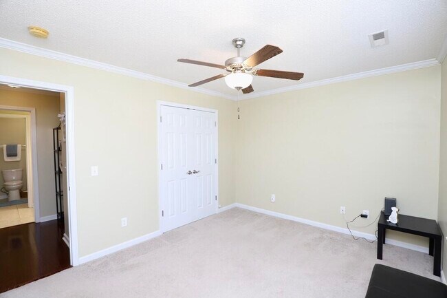 Building Photo - 3196 Daufaskie Rd