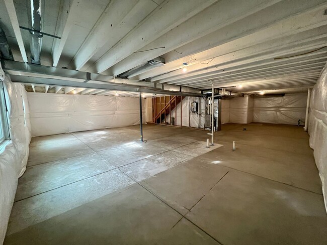 Building Photo - 6130 B Street Rd