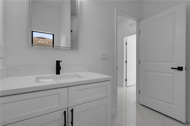 Building Photo - 2810 44th St SW