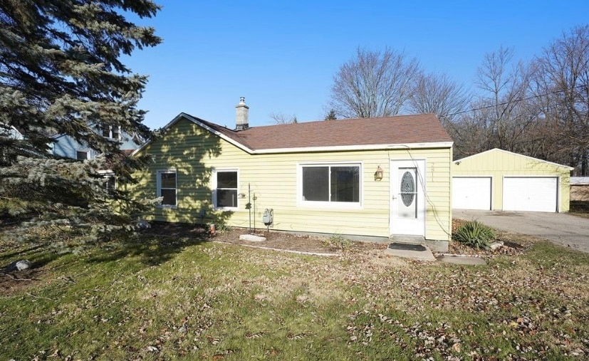 Building Photo - 2811 3 Mile Rd NE