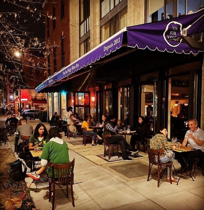 Building Photo - 1012 - Dunne