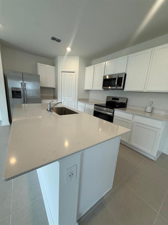 Building Photo - 3634 Hardman Dr
