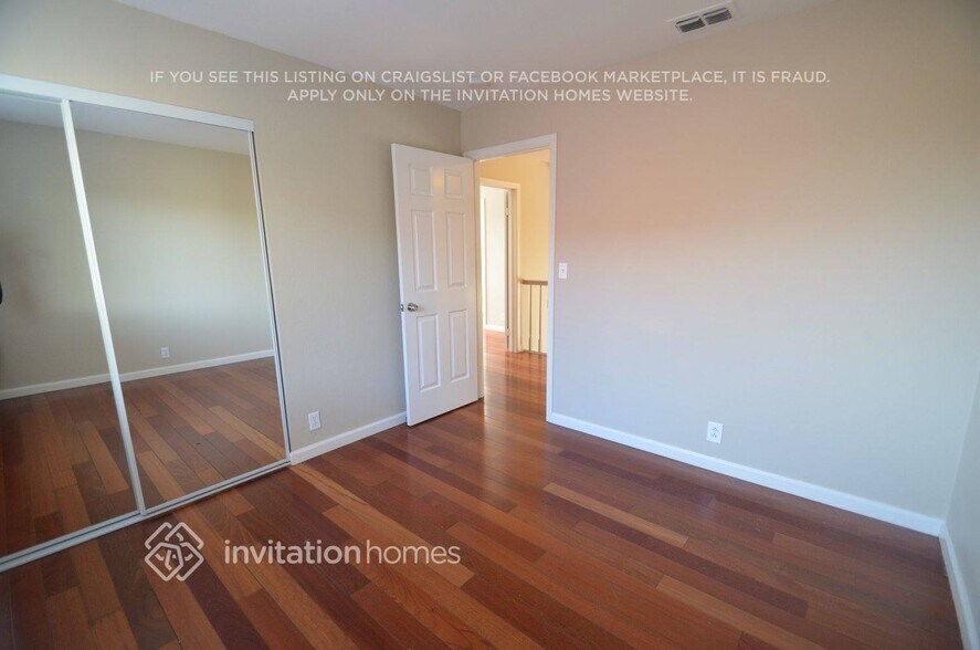 Building Photo - 4436 Deerfield Dr