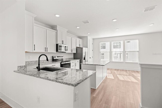 Building Photo - 15244 Groveside Rd