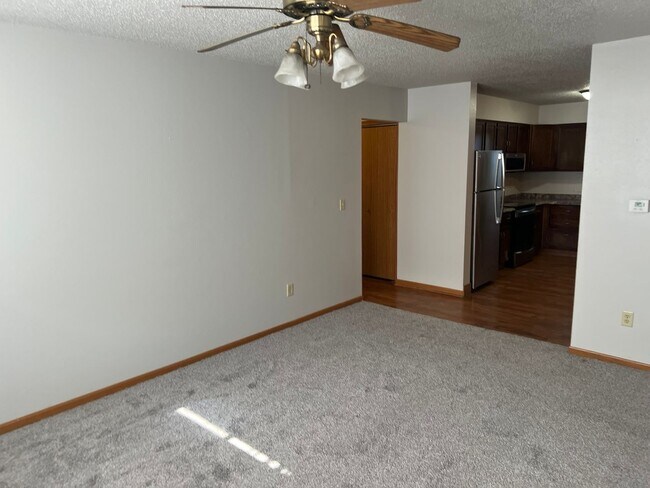 Building Photo - Large 3 bedroom apartment close to Sawyer Elementary, great for families