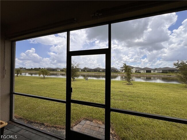 Building Photo - 14499 Cantabria Dr