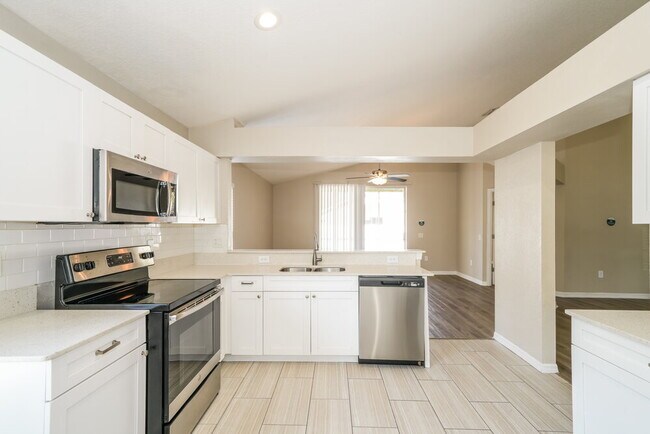 Building Photo - 6934 Waterbrook Ct