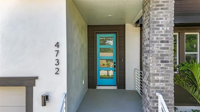 Building Photo - 4732 W Wallcraft Ave