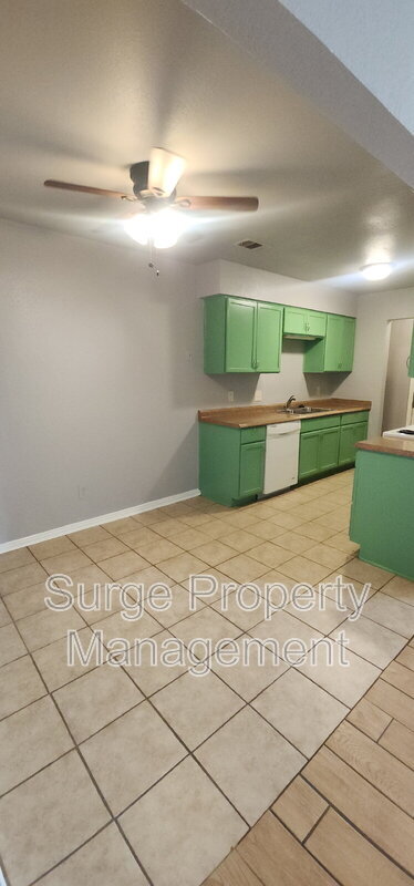 Building Photo - 6721 Loma Vista Dr