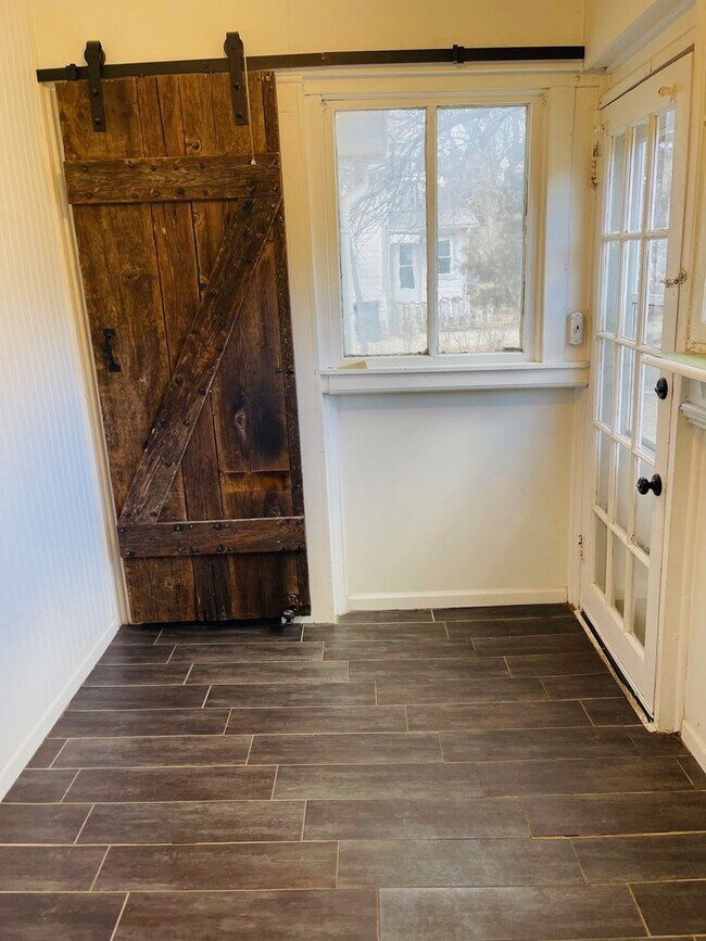 Building Photo - Historic Home in Wonderful Community!