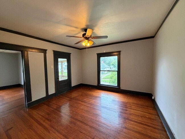 Building Photo - 1132 Gilbert-