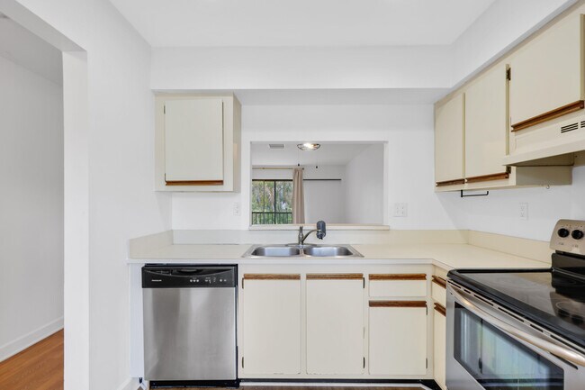 Building Photo - 3275 Frederick Blvd