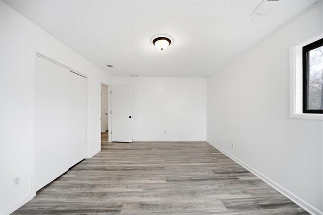 Building Photo - 530 Matterhorn Way