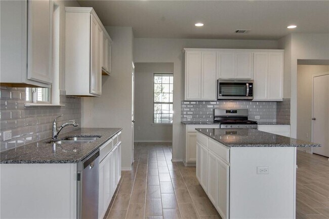 Building Photo - 11817 Eragon Dr