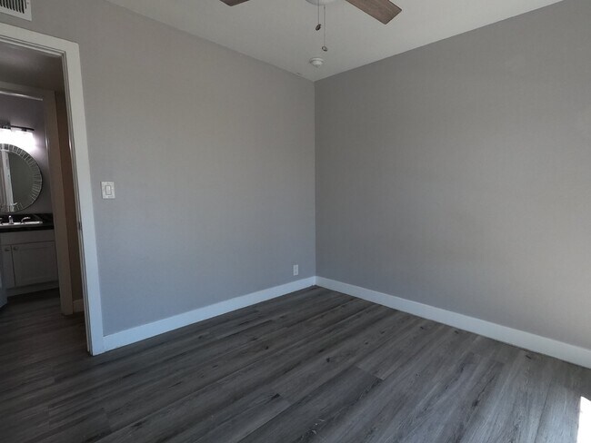Building Photo - SINGLE-STORY HOME | NEWLY RENOVATED | SAHARA & EASTERN | CENTRAL LAS VEGAS