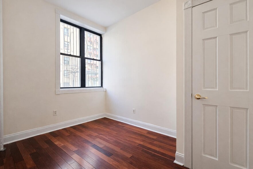 Building Photo - 270 Fort Washington Ave