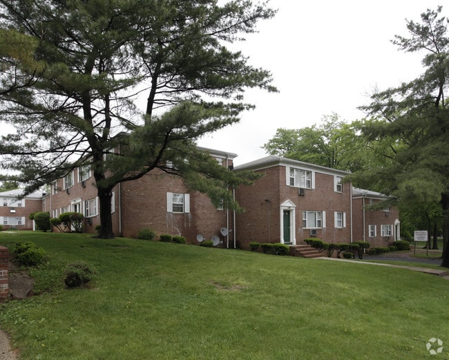West End Gardens 450 West End Ave North Plainfield NJ 07060 Apartment Finder