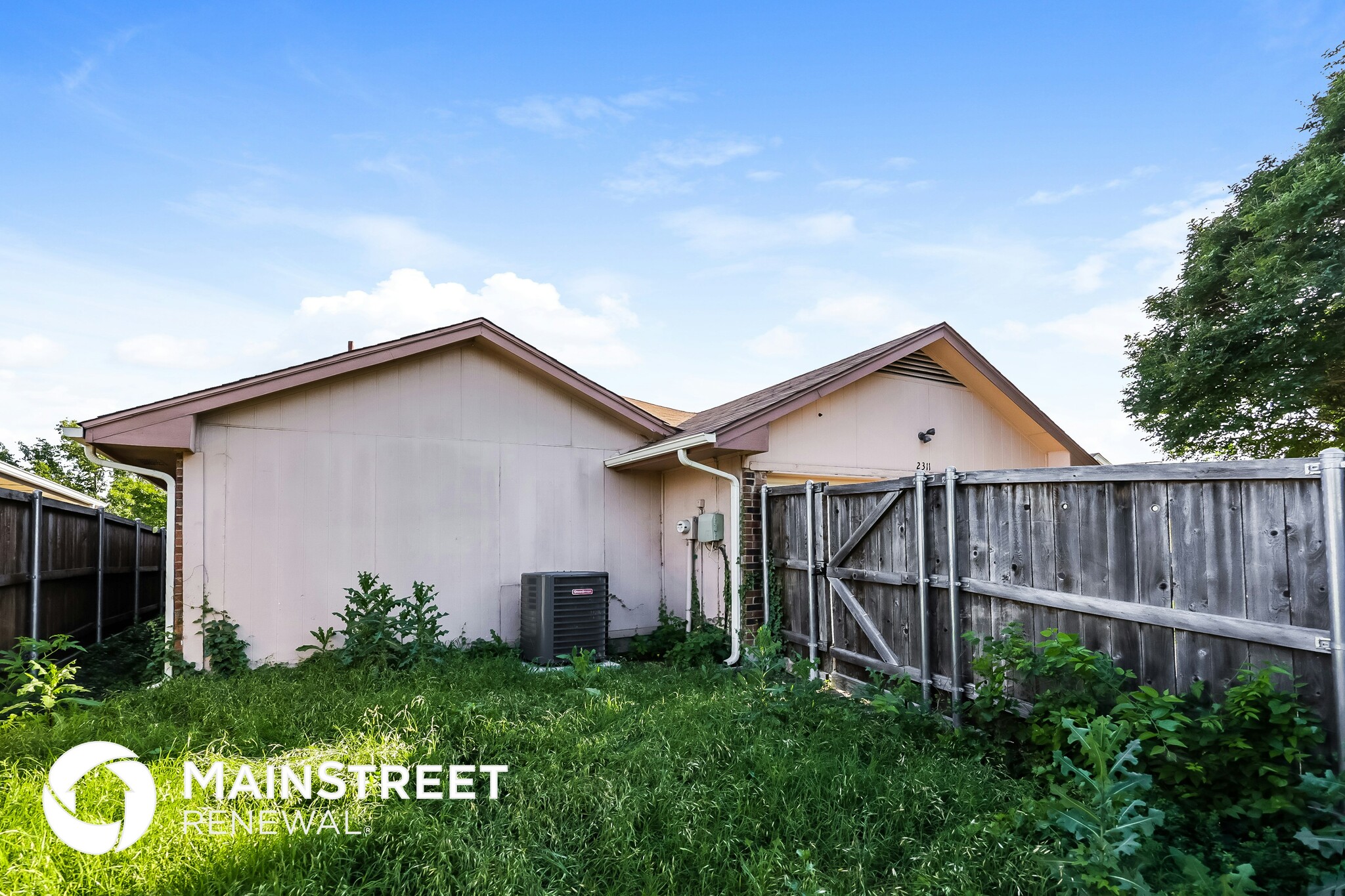 Building Photo - 2311 Ridgestone Dr