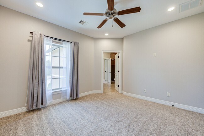 Building Photo - 27303 Silver Jade Ct