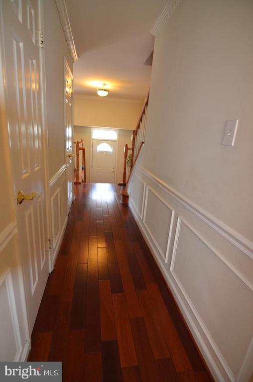 Building Photo - 2039 Gallows Tree Ct