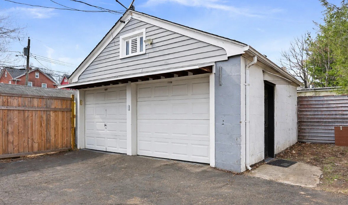 Building Photo - 1554 Capitol Ave