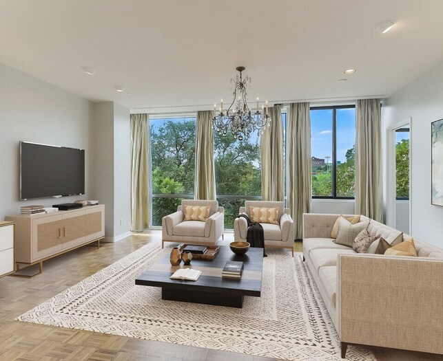 Primary Photo - 200 Patterson-910.2