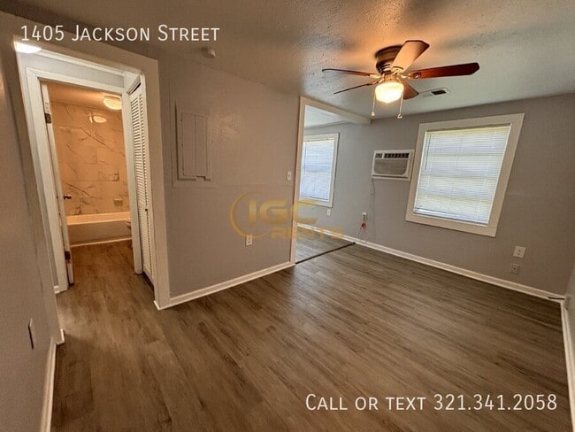 Building Photo - 1405 Jackson St