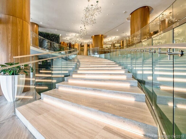 Building Photo - 488 NE 18th St