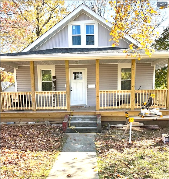 Primary Photo - 1032 N Middle St