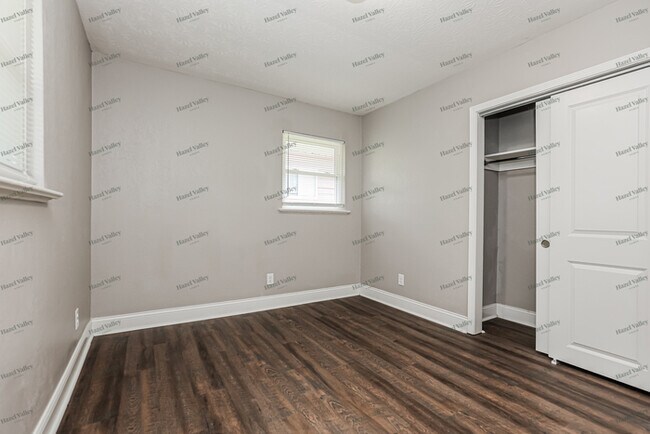Building Photo - 11440 Folkstone Dr