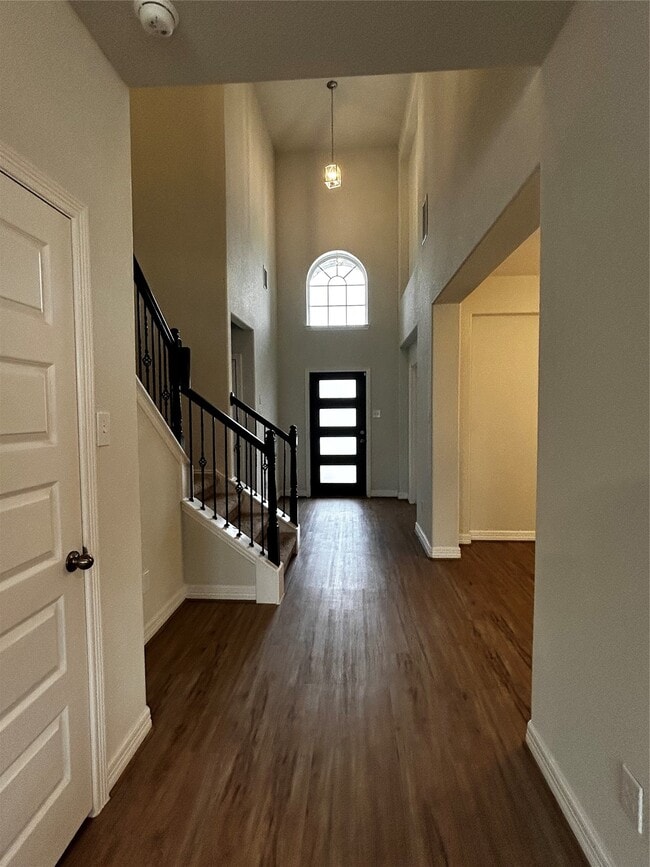 Building Photo - 5336 Latigo Ct