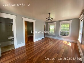 Building Photo - 743 Academy St