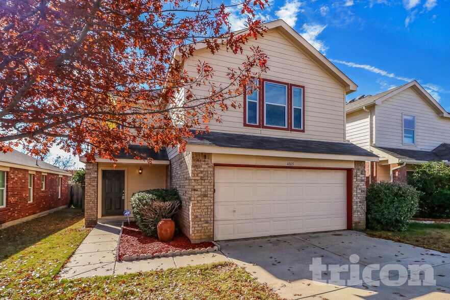 Building Photo - 4865 Waterford Dr