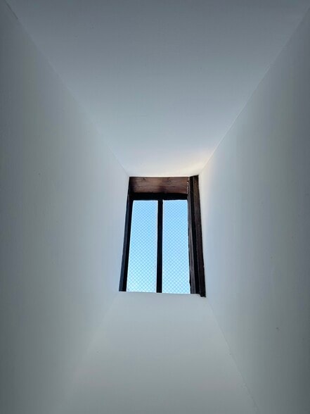 Building Photo - 163 Chambers St