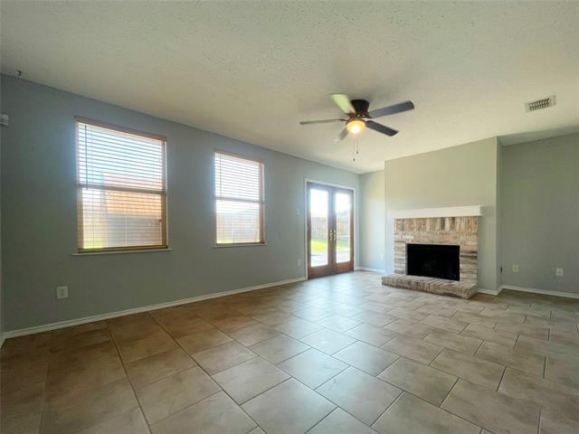Building Photo - 1712 Silverwood Ln