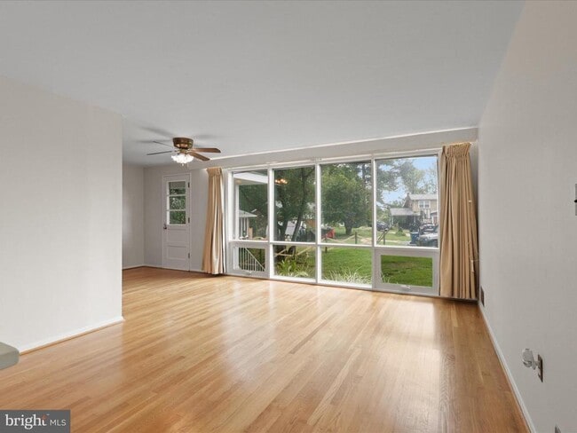 Building Photo - 5600 Bristol Ct