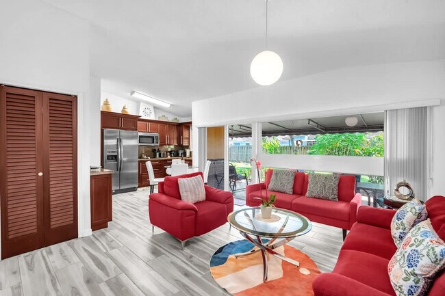 Primary Photo - 909 NW 135th Ct