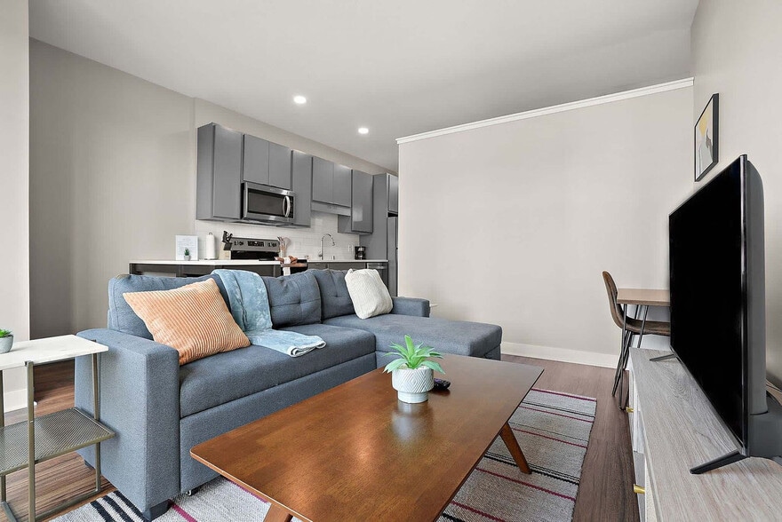 Building Photo - 1410 Nicollet Ave