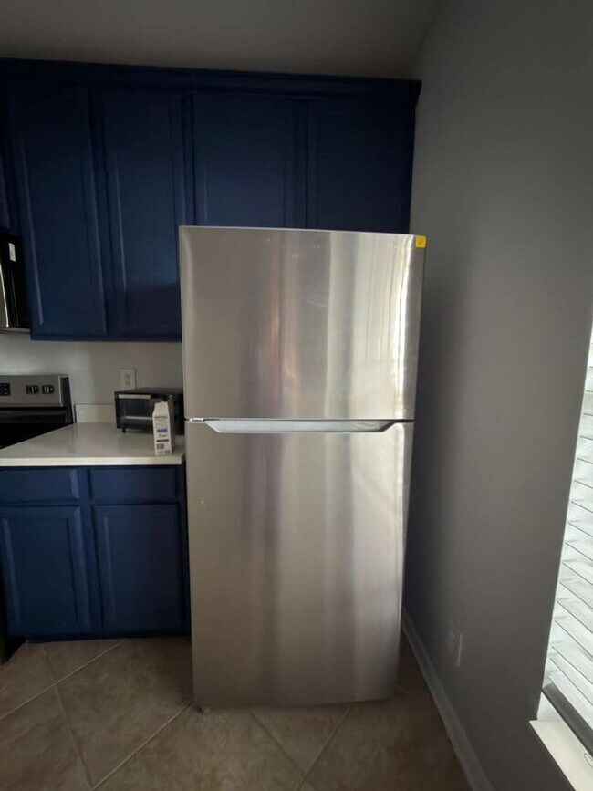 Building Photo - Beautiful 2BR/2.5BA Condo with Resort-Style Amenities